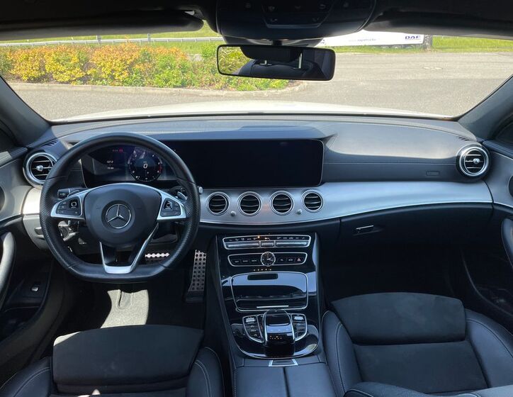 Mercedes-Benz Třídy E 13