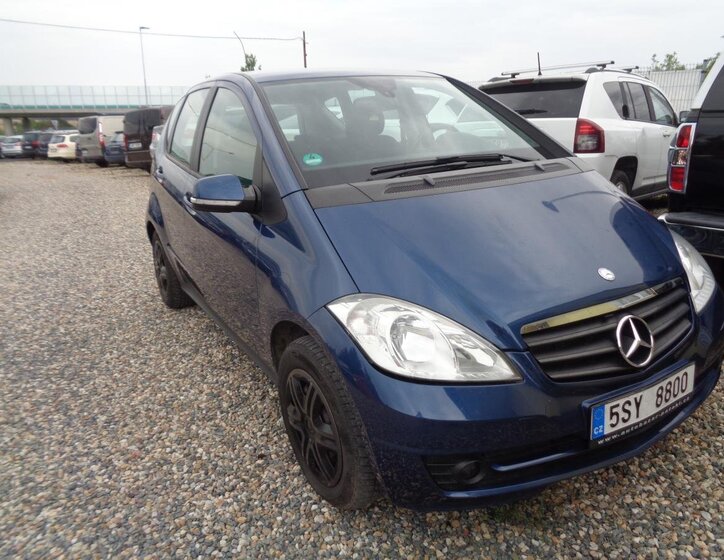 Mercedes-Benz Třídy A Hatchback 2,0 l 80 kw