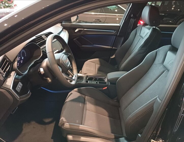 Audi Q3 SUV 2,0 l 142 kw