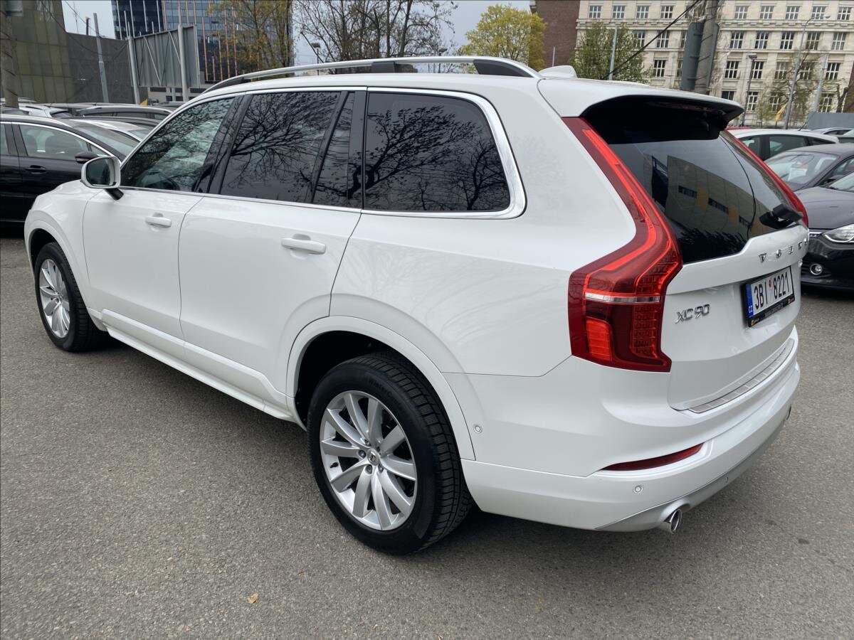 Volvo XC90 SUV / Terénní 2,0 l 173 kw