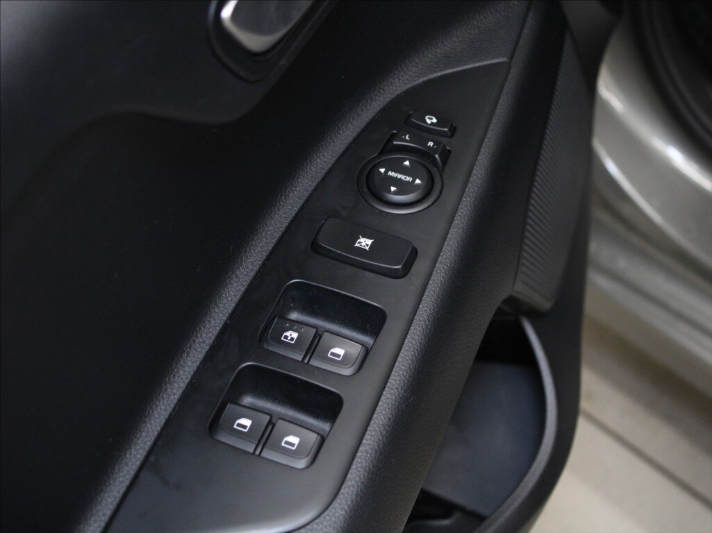 KIA Rio Hatchback 998,0 73 kw