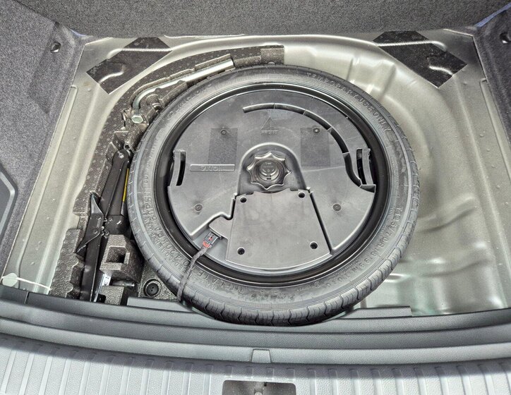 Škoda Karoq SUV / Terénní 1,5 l 110 kw