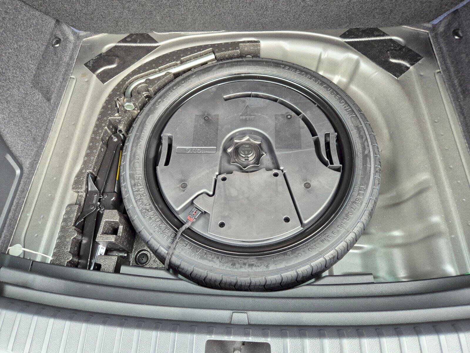 Škoda Karoq SUV / Terénní 1,5 l 110 kw