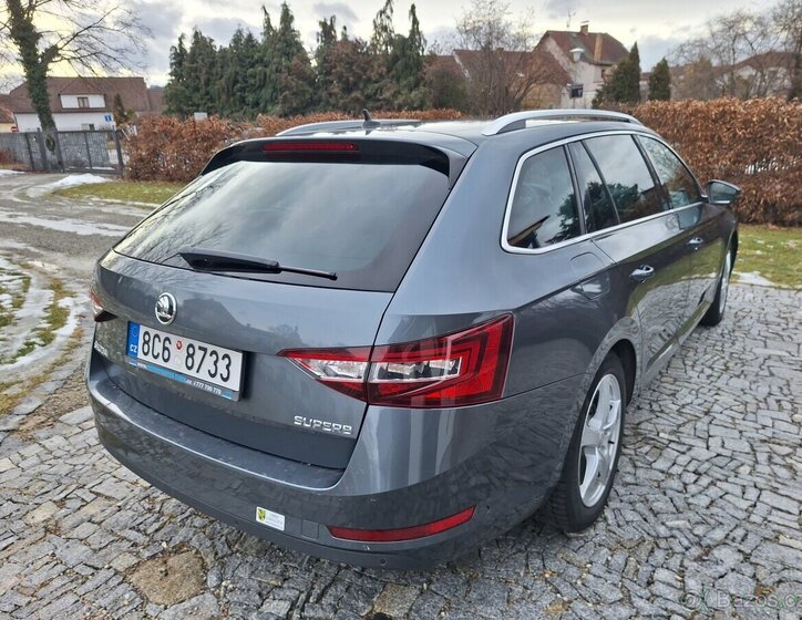 Škoda Superb Kombi 0,0 0