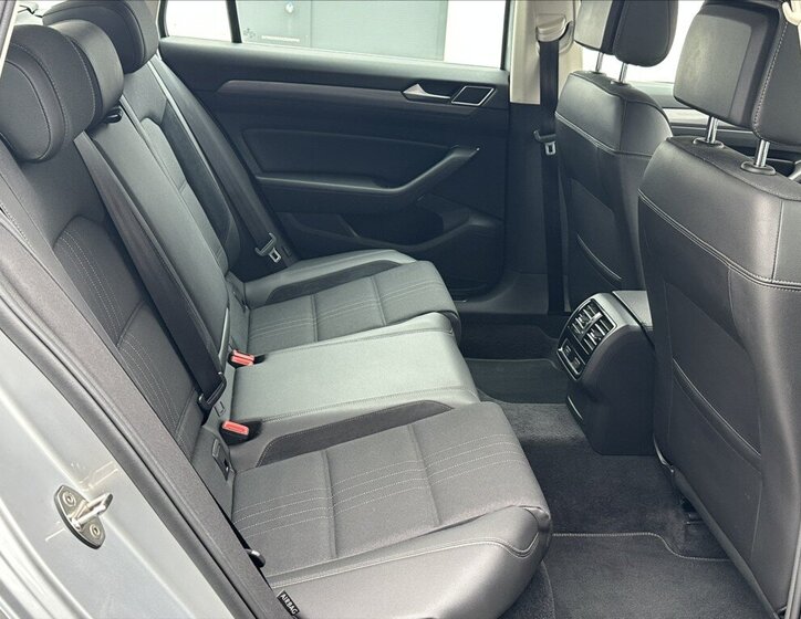 Volkswagen Passat Kombi 2,0 l 140 kw