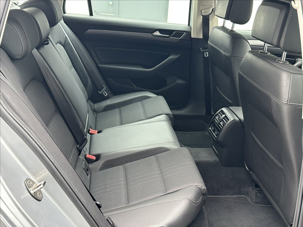 Volkswagen Passat Kombi 2,0 l 140 kw