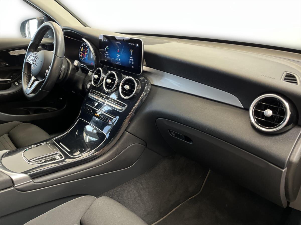 Mercedes-Benz GLC SUV 2,0 l 120 kw