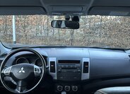 Mitsubishi Outlander SUV / Terénní 2,3 l 130 kw