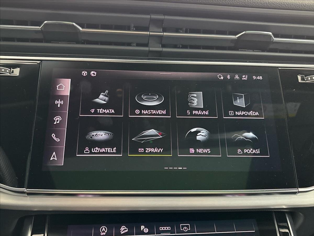 Audi Q8 SUV / Terénní 3,0 l 210 kw