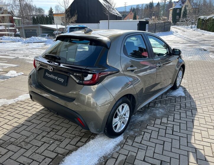 Toyota Yaris Hatchback 1,5 l 68 kw