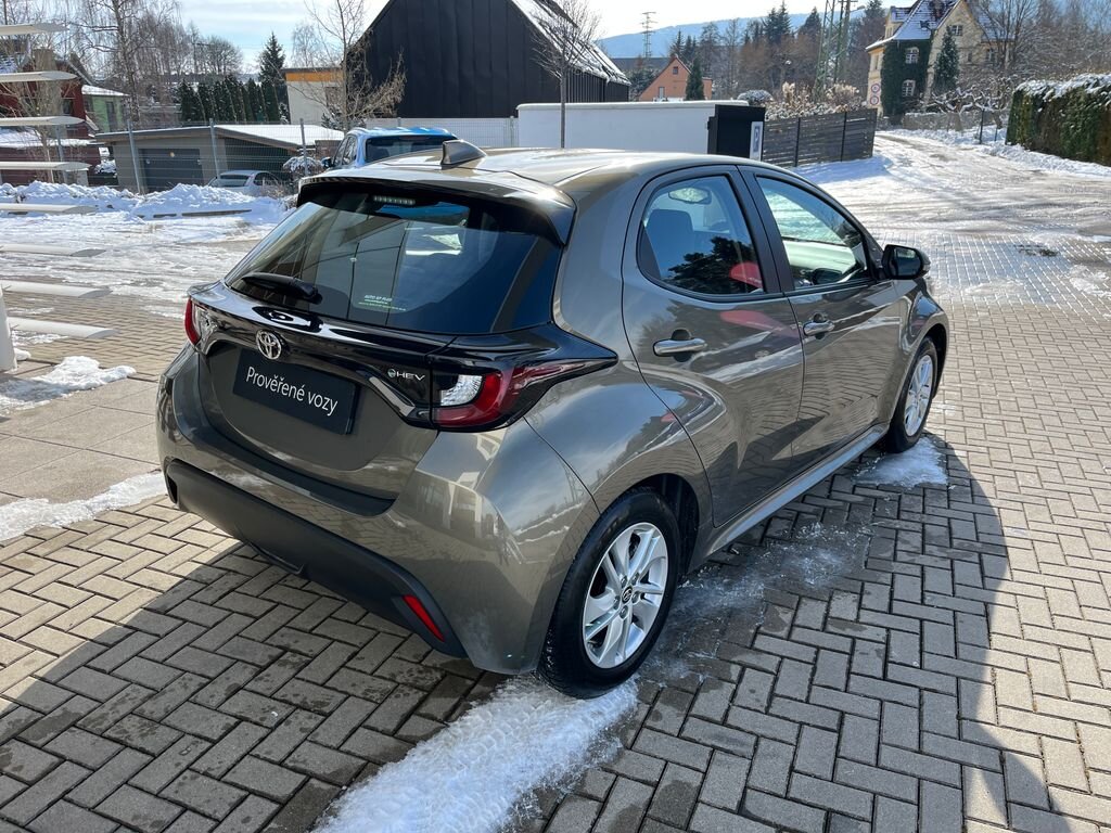 Toyota Yaris Hatchback 1,5 l 68 kw