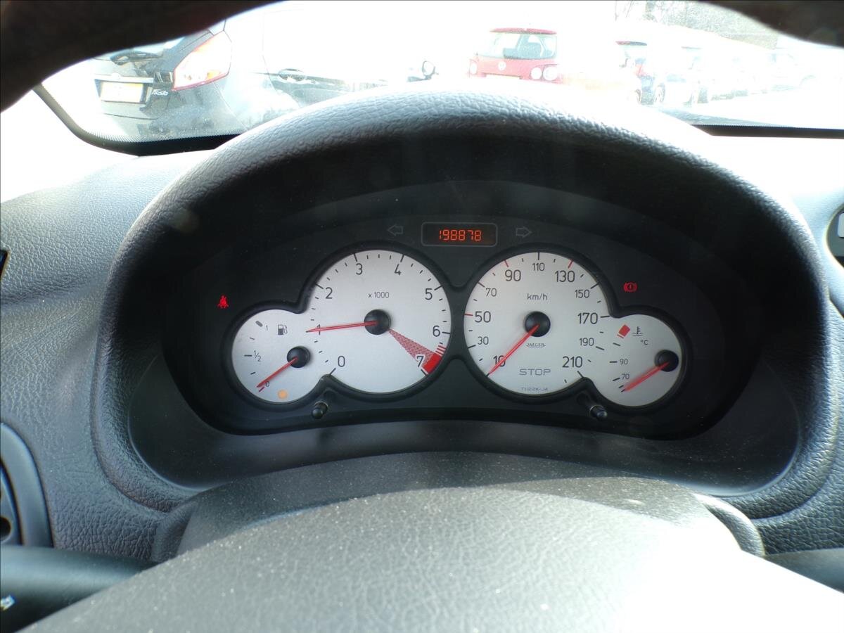 Peugeot 206 Hatchback 1,4 l 55 kw