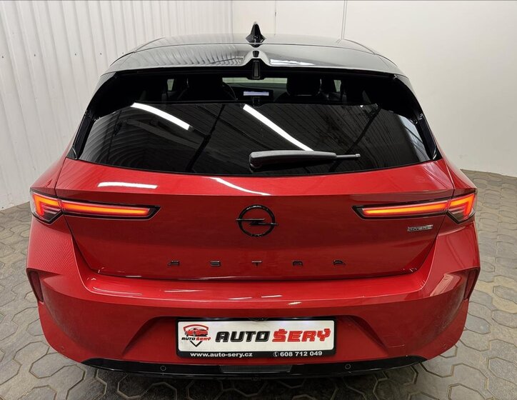 Opel Astra Hatchback 1,6 l 133 kw