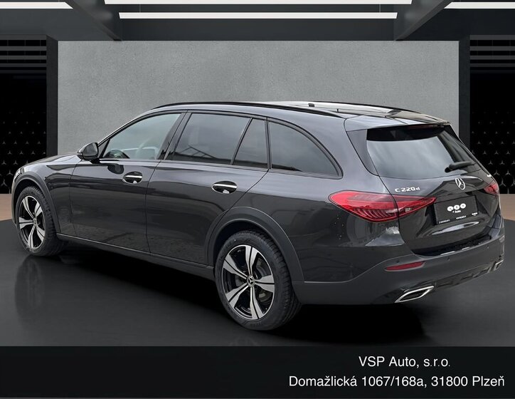 Mercedes-Benz Třídy C Kombi 2,0 l 157 kw