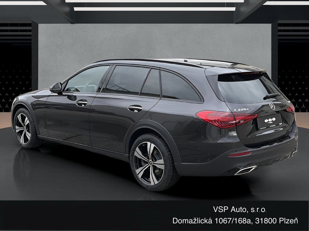 Mercedes-Benz Třídy C Kombi 2,0 l 157 kw