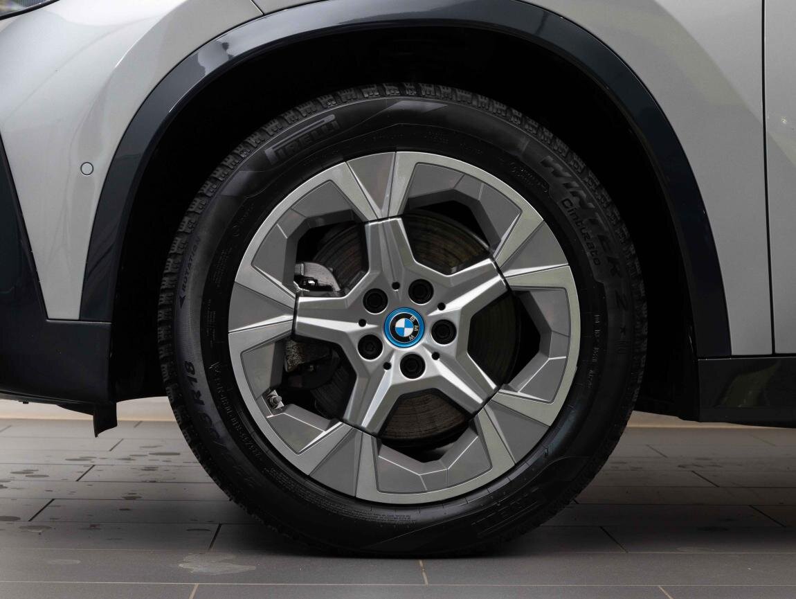 BMW iX1 SUV / Terénní 0,0 225 kw