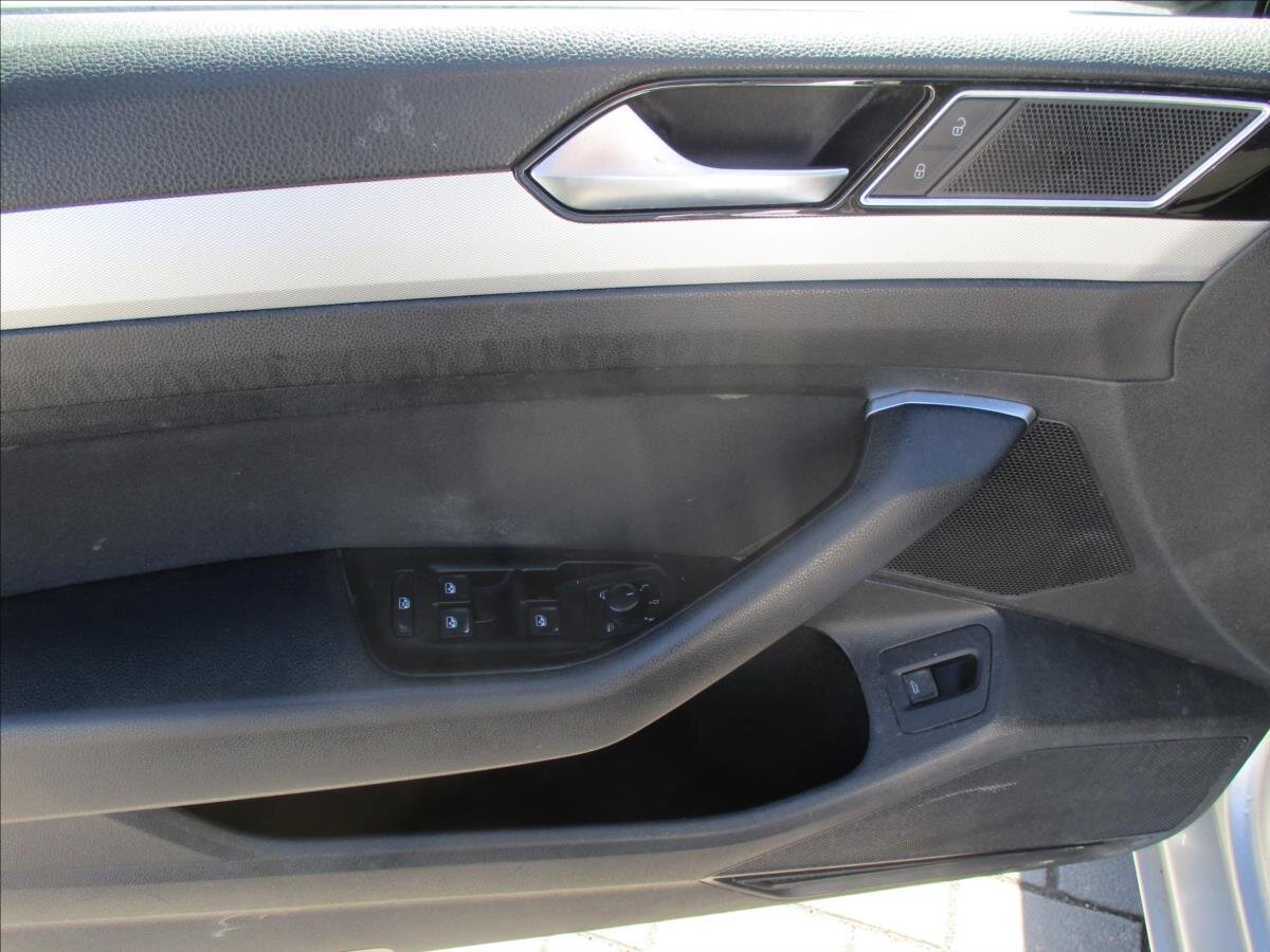 Volkswagen Passat Kombi 2,0 l 110 kw