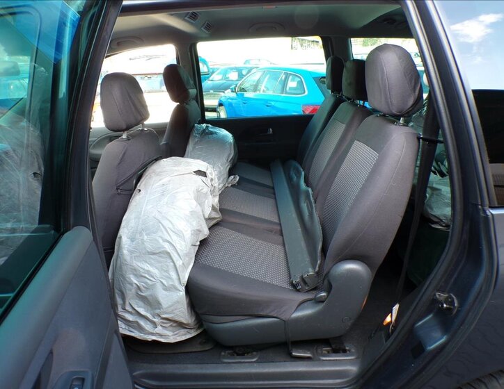 Seat Alhambra MPV 2,0 l 103 kw