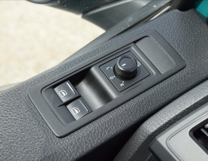 Volkswagen Transporter Kombi 2,0 l 110 kw