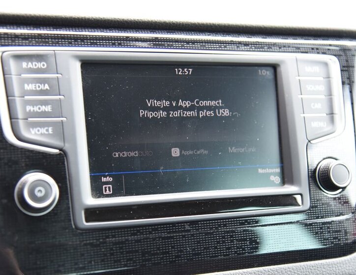 Volkswagen Golf Sportsvan MPV 1,2 l 81 kw