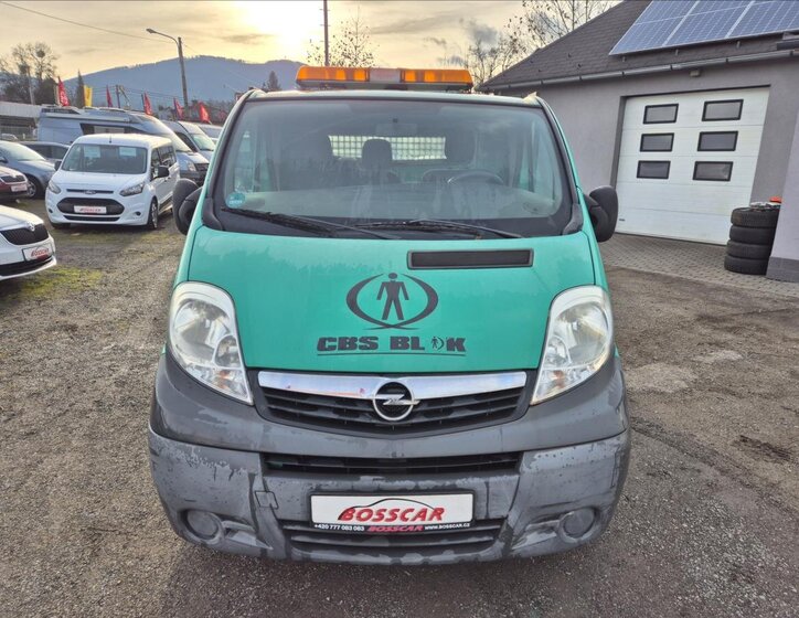 Opel Vivaro 9