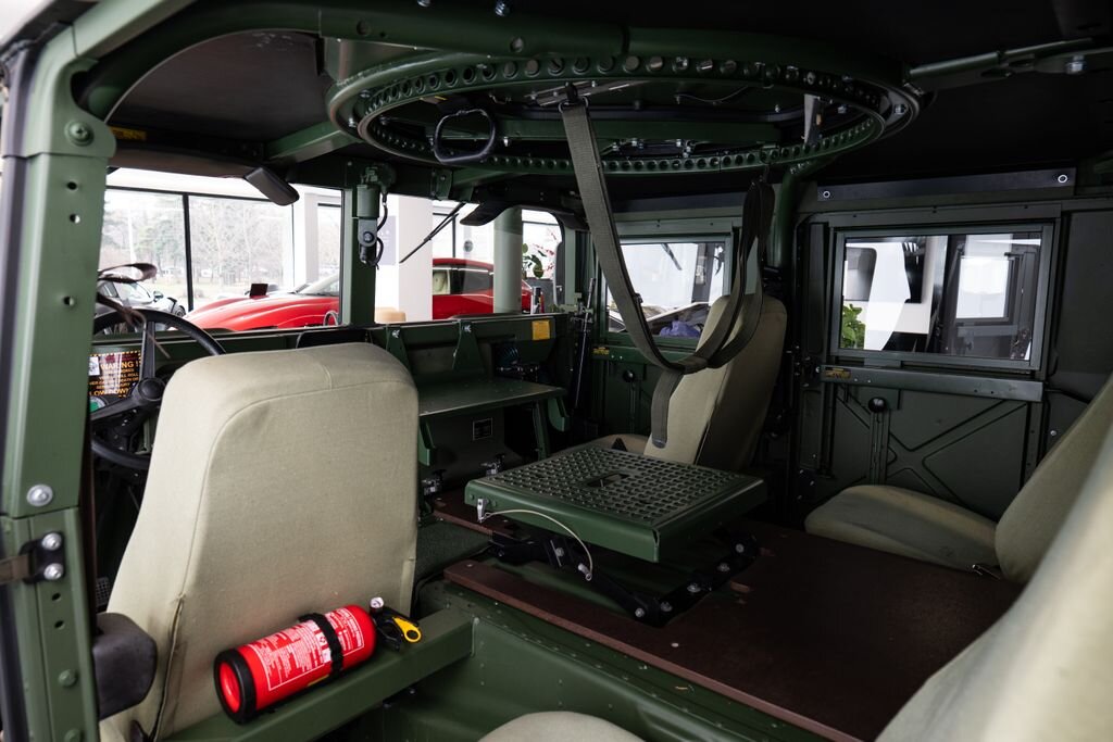 Hummer H1 SUV / Terénní 6,2 l 110 kw