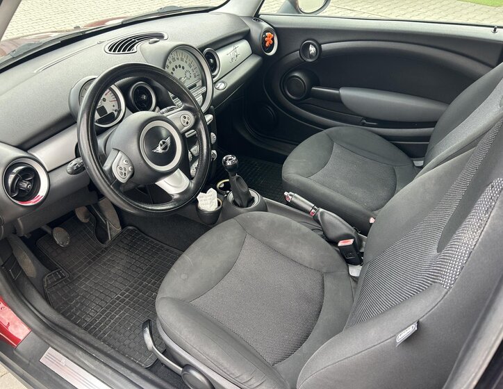 Mini Cooper Hatchback 1,6 l 80 kw