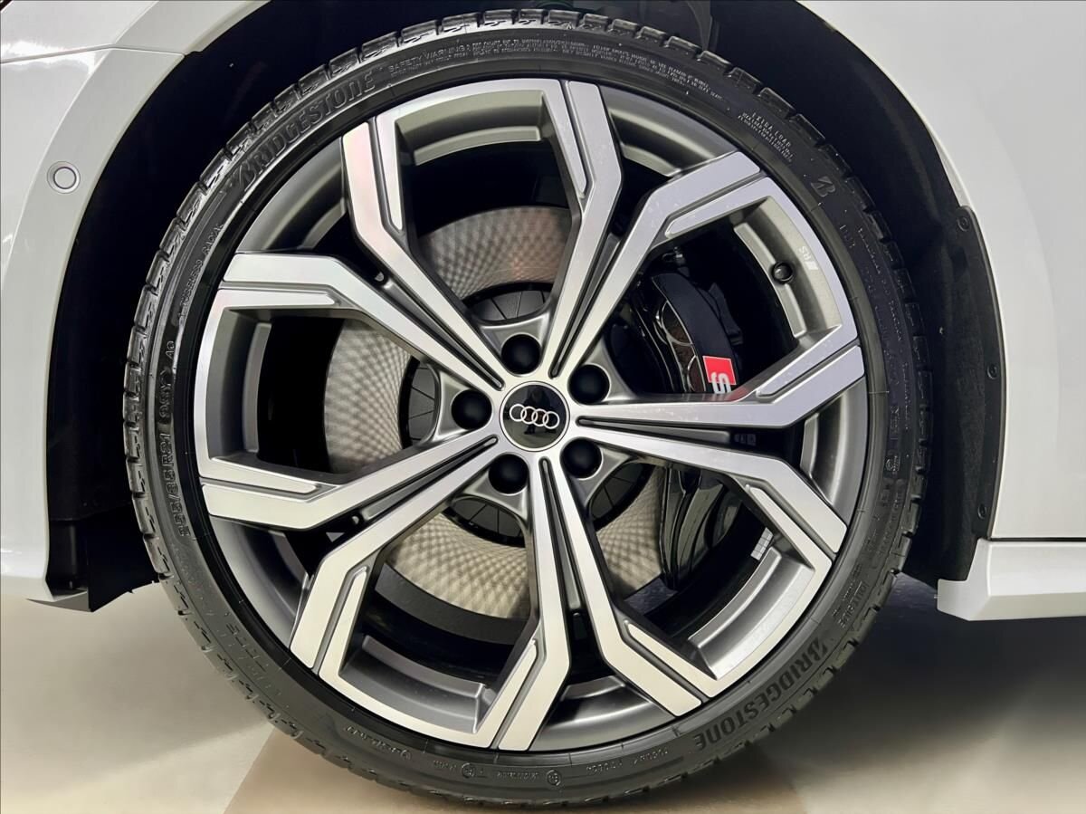 Audi A6 Kombi 3,0 l 253 kw