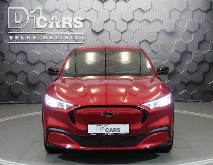 Ford Mustang Mach-E SUV 0,0 198 kw