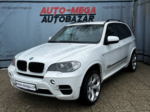 BMW X5 Kombi 3,0 l 180 kw