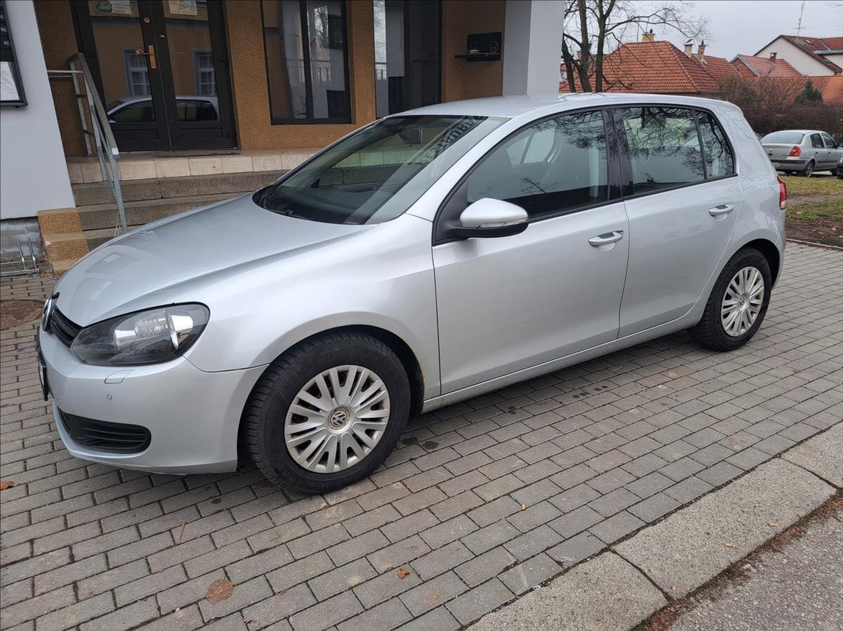 Volkswagen Golf Hatchback 1,6 l 66 kw
