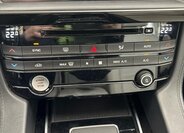 Jaguar F-Pace SUV / Terénní 2,0 l 132 kw