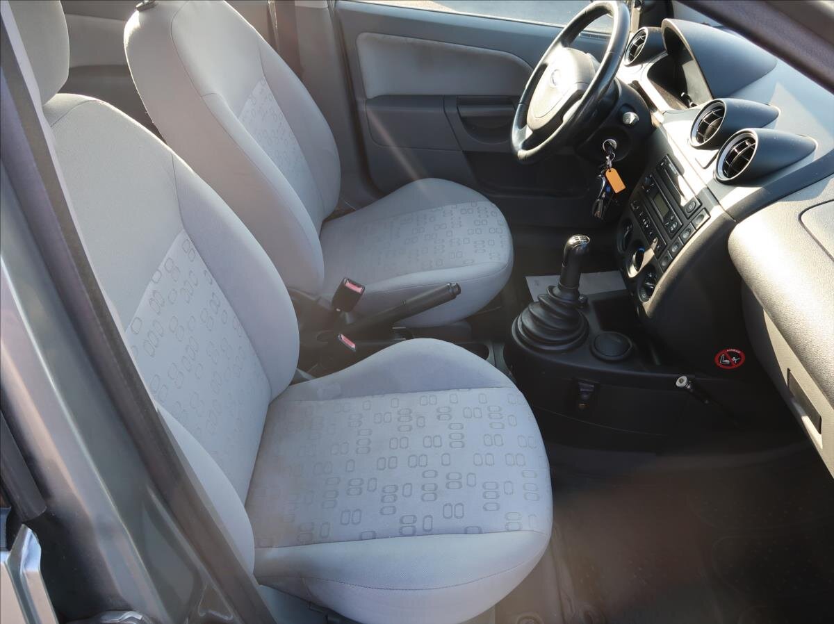 Ford Fiesta Hatchback 1,3 l 51 kw