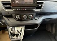 Renault Trafic 11