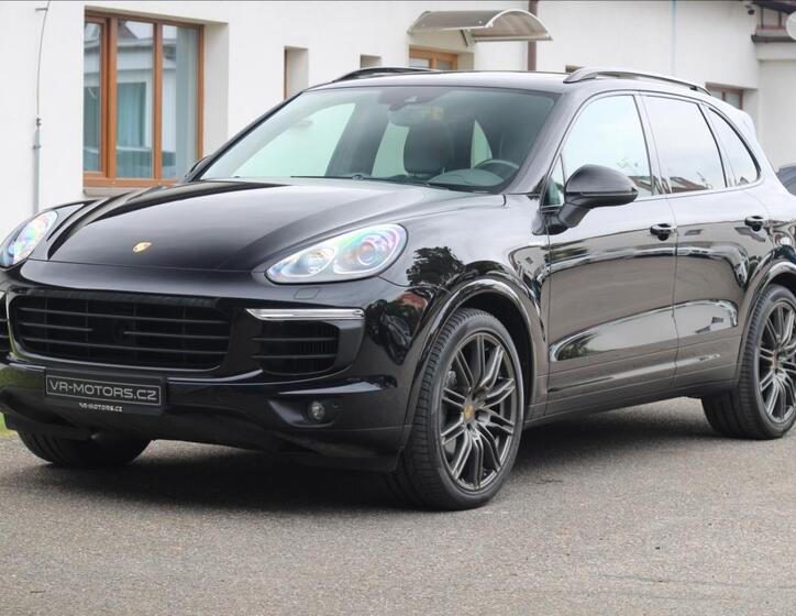 Porsche Cayenne SUV 4,1 l 283 kw