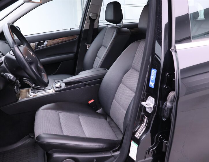 Mercedes-Benz Třídy C Kombi 1,8 l 115 kw