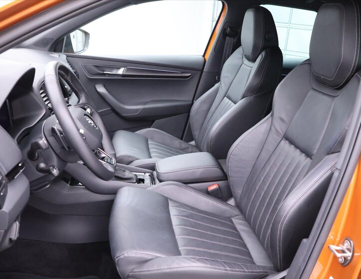 Škoda Karoq SUV / Terénní 2,0 l 110 kw