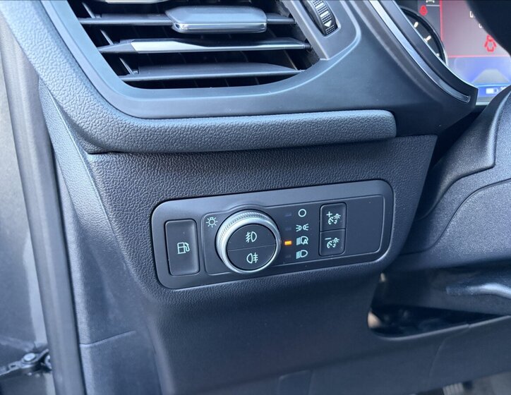 Ford Kuga SUV / Terénní 2,5 l 165 kw