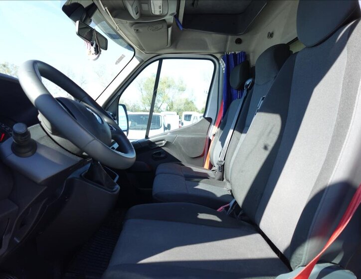 Renault Master Valník 2,3 l 120 kw