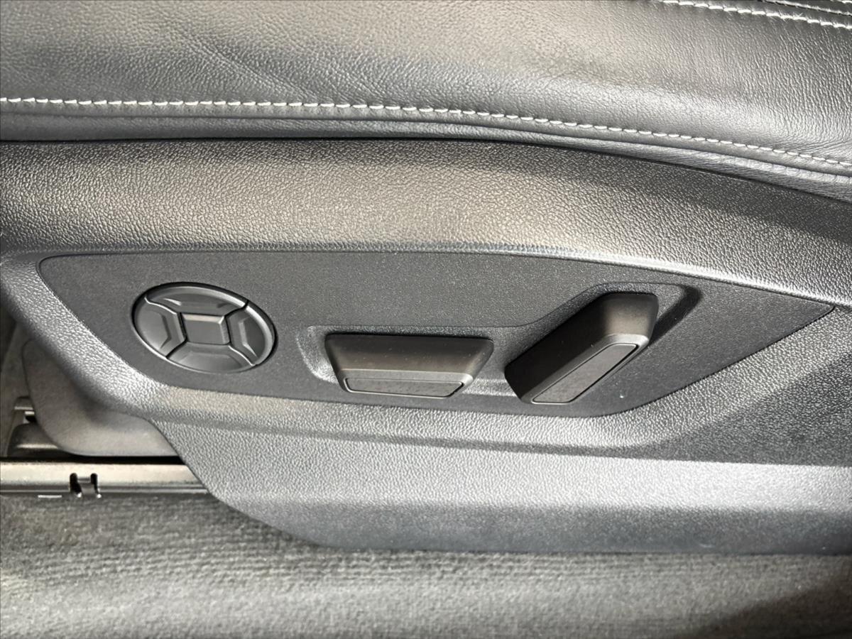 Audi Q8 SUV / Terénní 3,0 l 250 kw