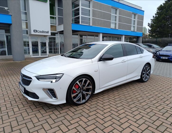Opel Insignia Liftback 2,0 l 169 kw