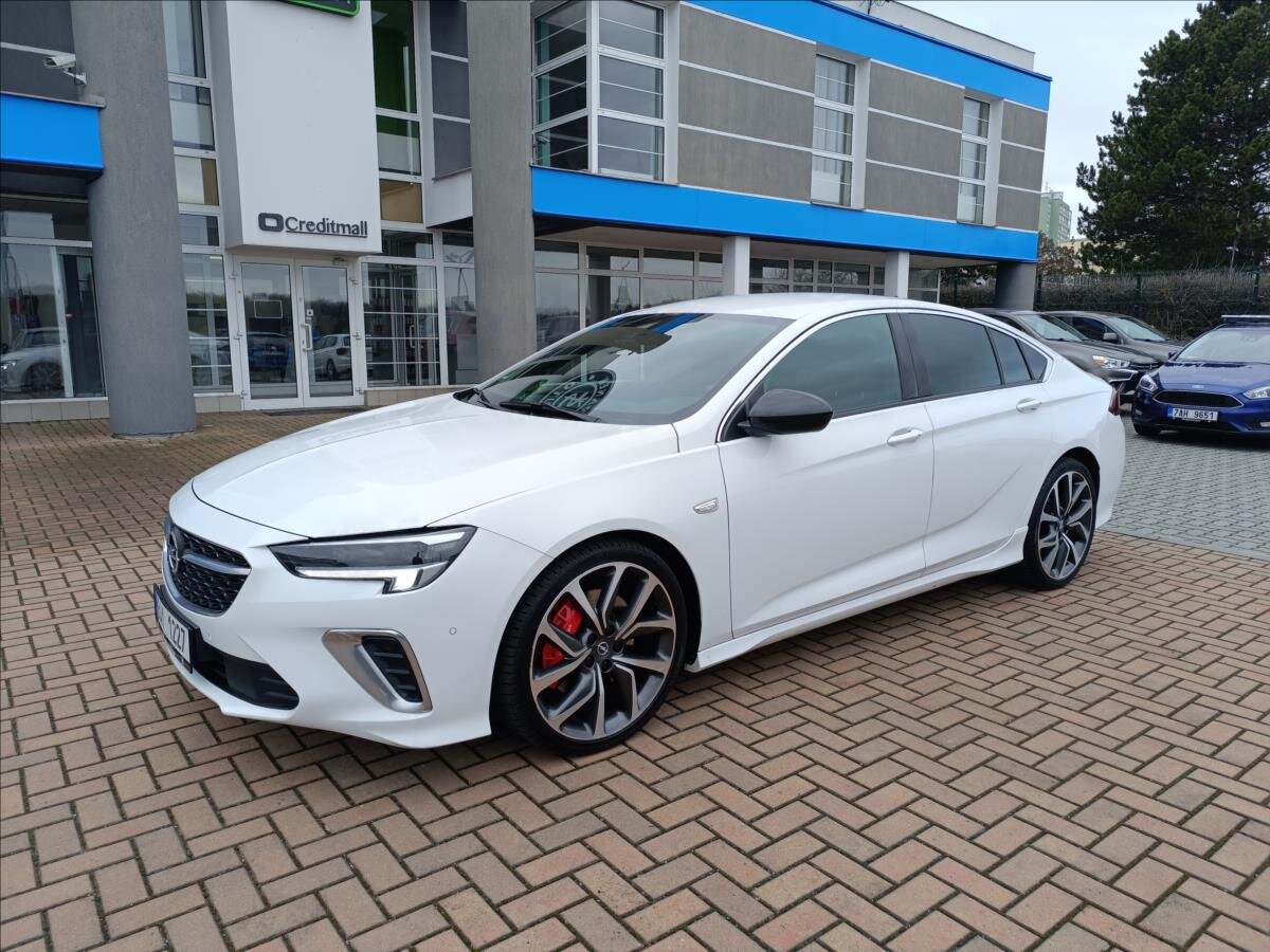Opel Insignia Liftback 2,0 l 169 kw
