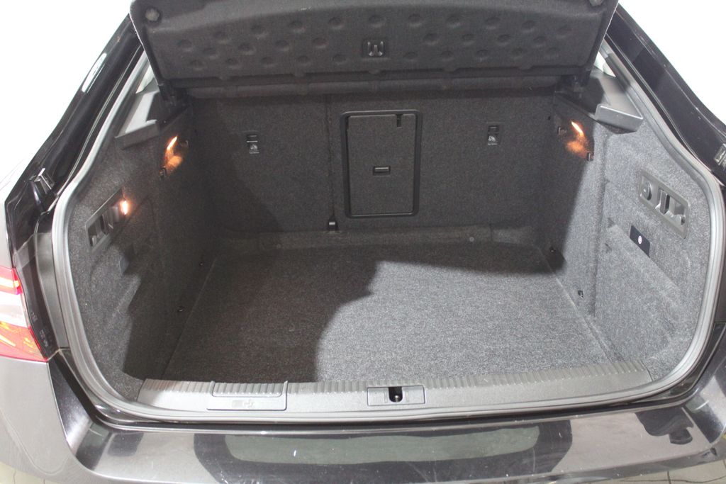 Škoda Superb Sedan 2,0 l 110 kw