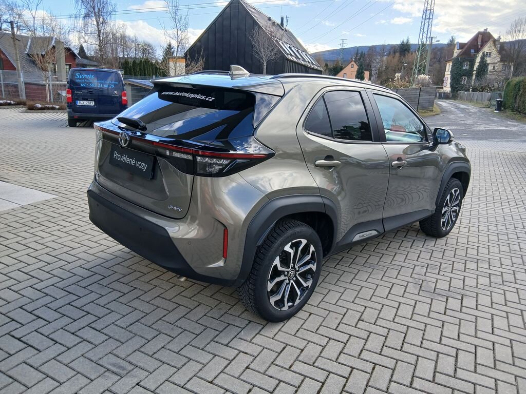 Toyota Yaris Cross SUV 1,5 l 68 kw