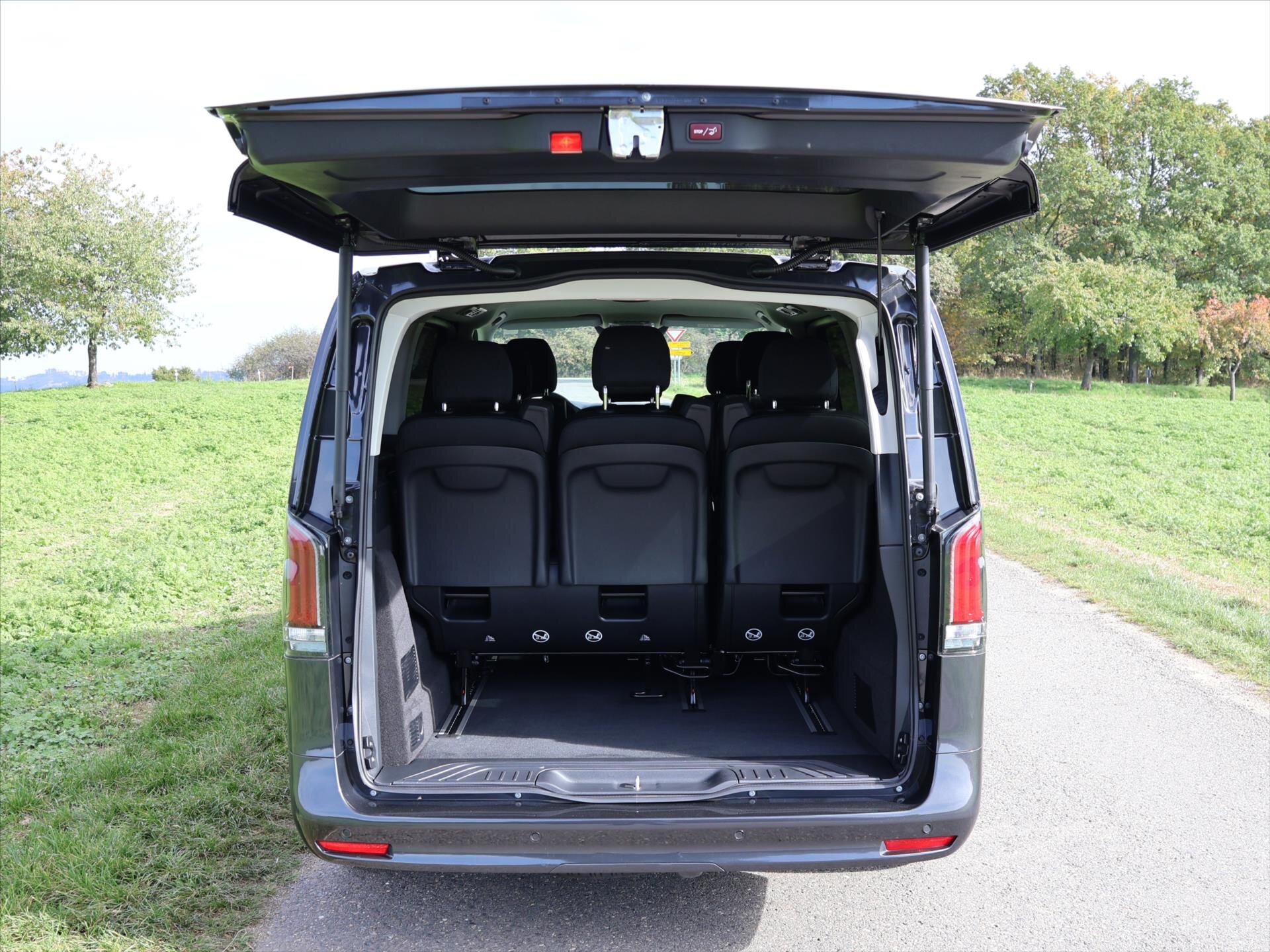 Mercedes-Benz Vito Kombi 2,0 l 174 kw