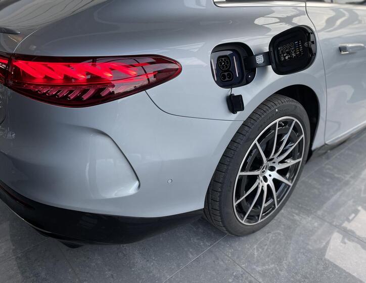 Mercedes-Benz EQS 24