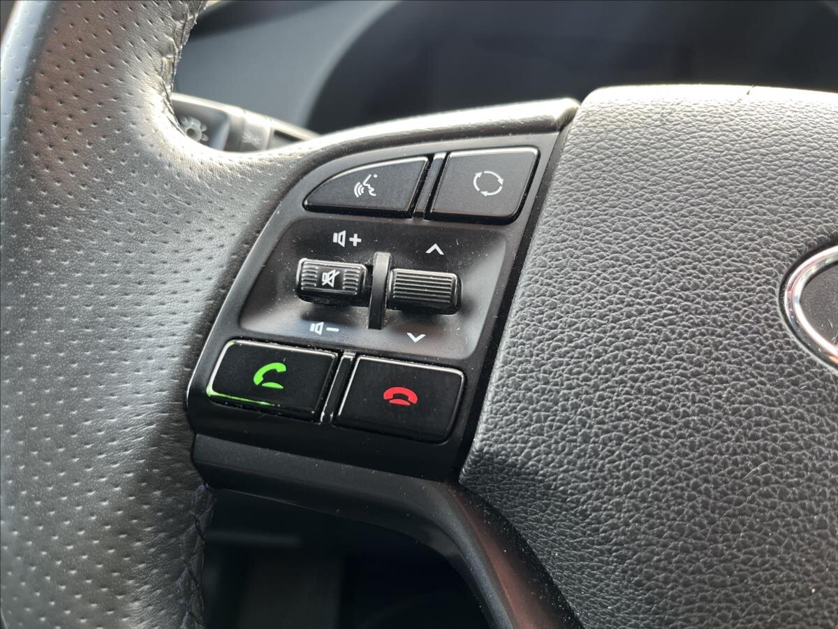 Hyundai Tucson SUV 2,0 l 100 kw