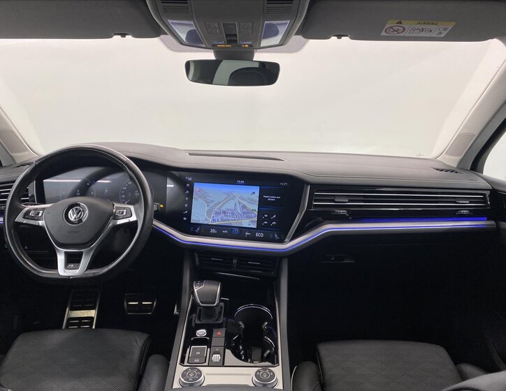 Volkswagen Touareg 9