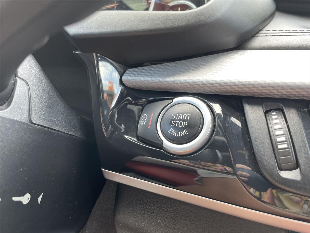 BMW X6 SUV 3,0 l 230 kw