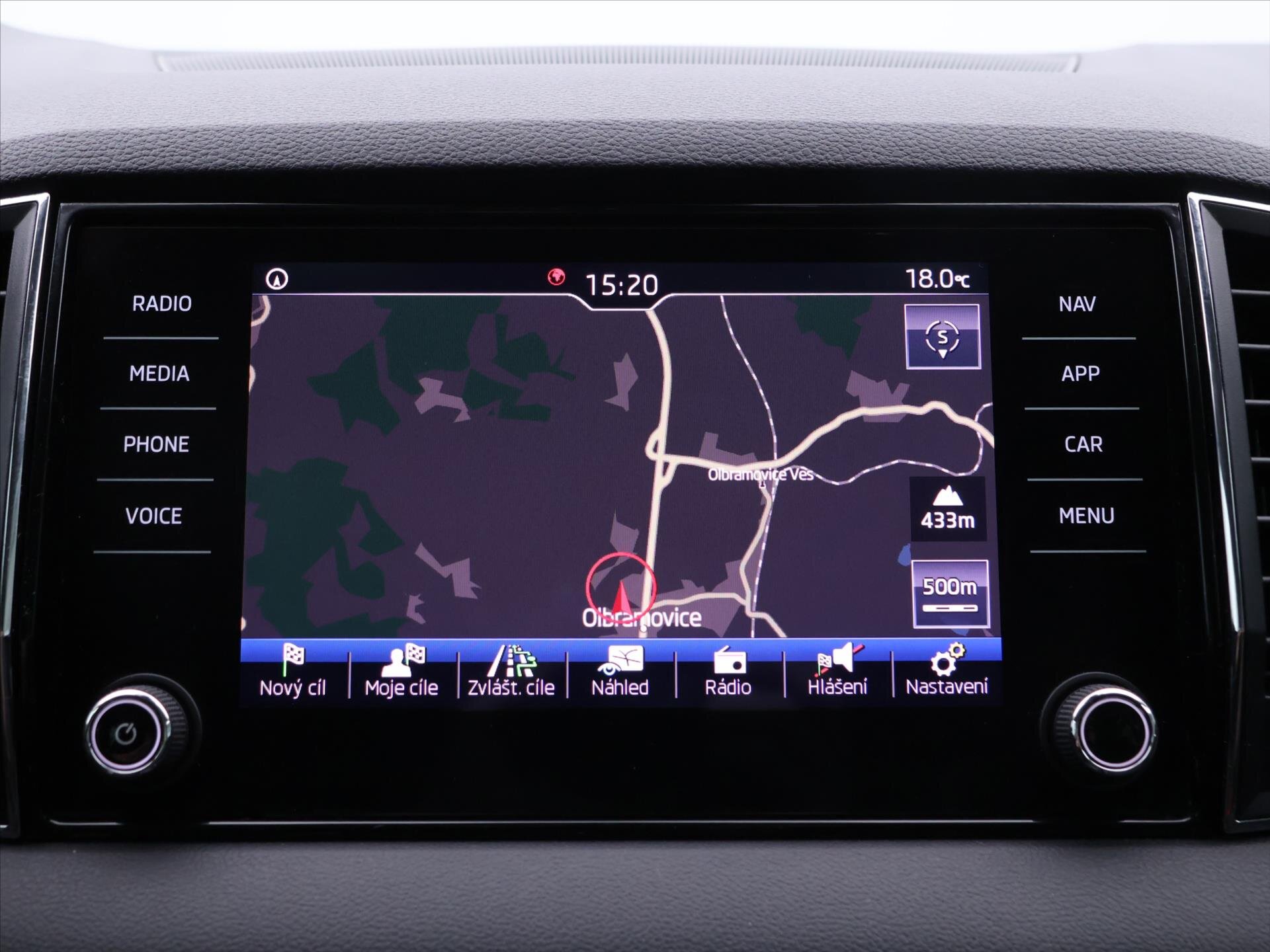 Škoda Karoq SUV / Terénní 1,6 l 85 kw